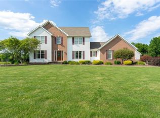 5960 Whispering Mdws, Canfield, OH 44406