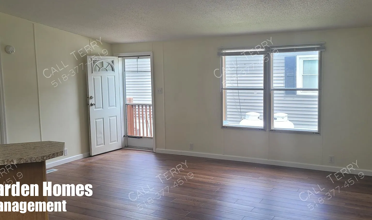 3 bed, 960 sqft, $1,725 — Photo 3