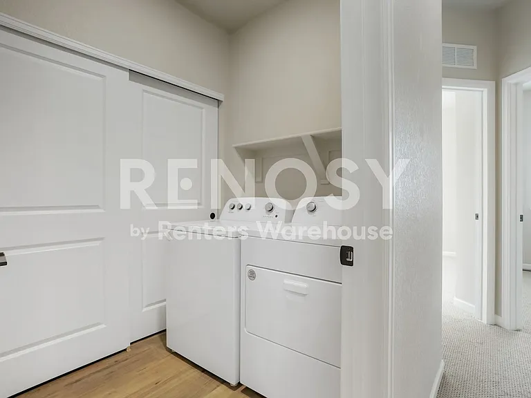 421 Millwall Cir — Photo 21