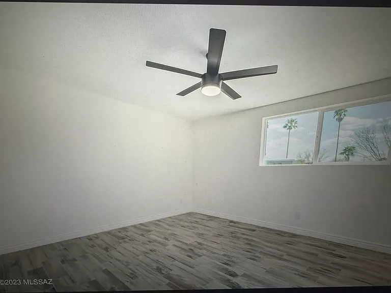 3661 W Eastham Ln — Photo 7