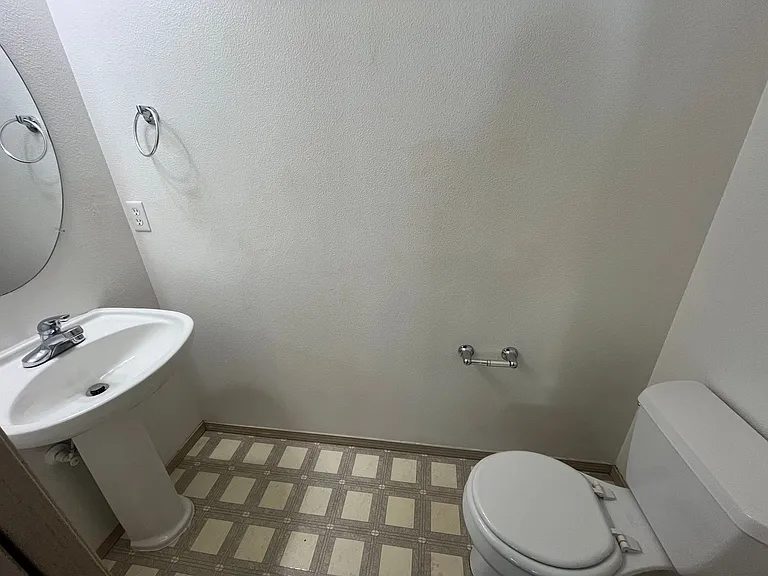 8532 NE Knott St #A-D — Photo 11