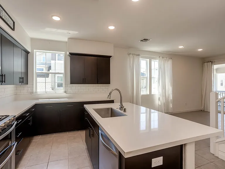 37662 Breakers Rd — Photo 3