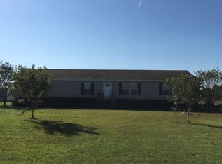 2040 Ted Kicklighter Rd, Glennville, GA 30427