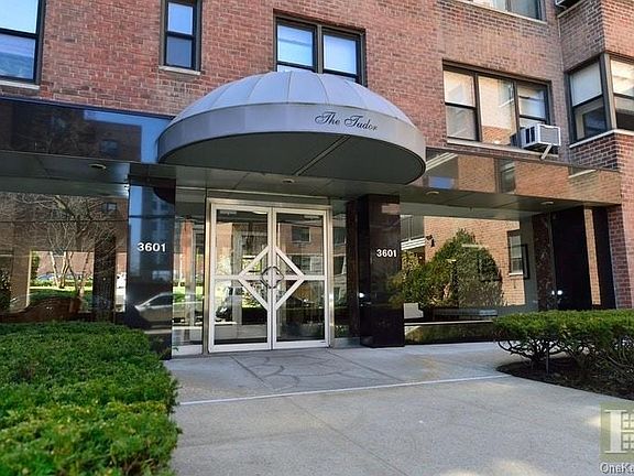 2nd image of 3601 Johnson Ave APT 4C