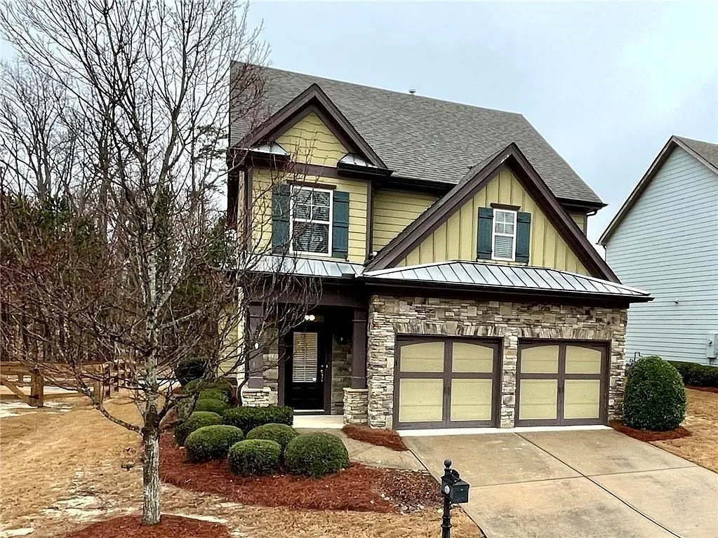 3 bed, 2.5 bath, 1999 sqft, $2,200 — Photo 2