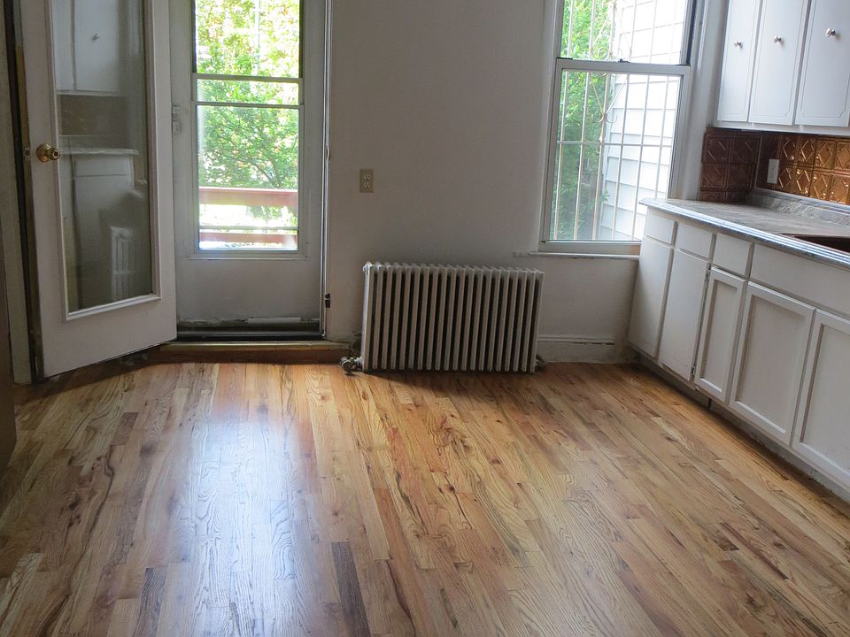 1st image of 415A E 17th St #1