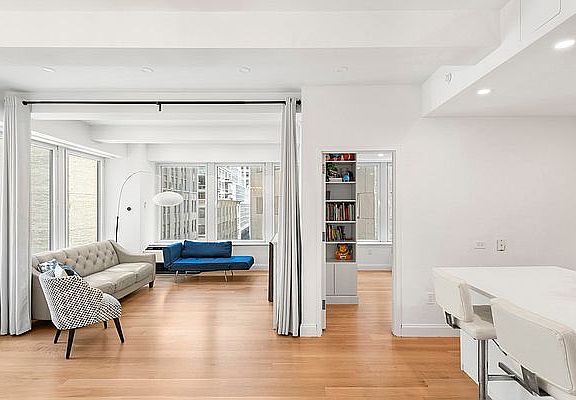 5th image of 90 William St APT 14B