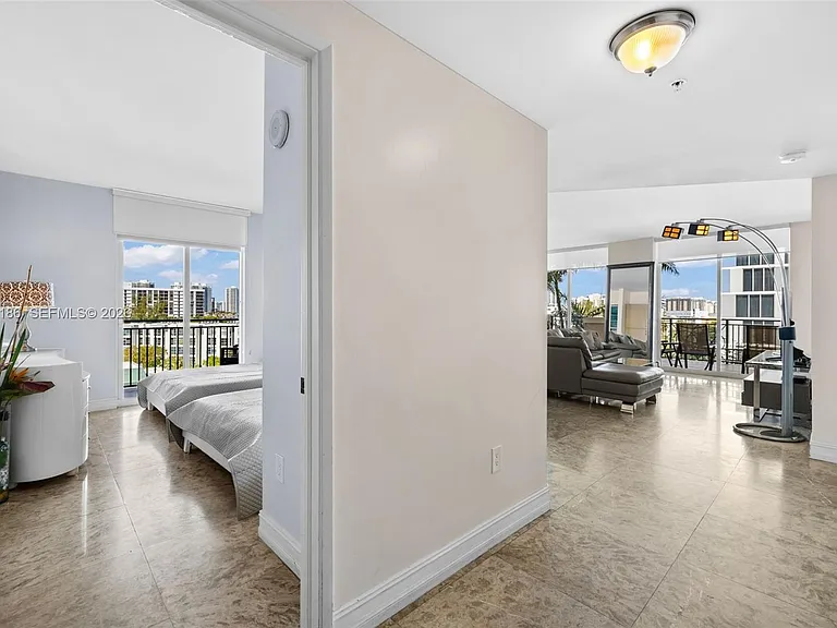 17555 Atlantic Blvd #708 — Photo 34