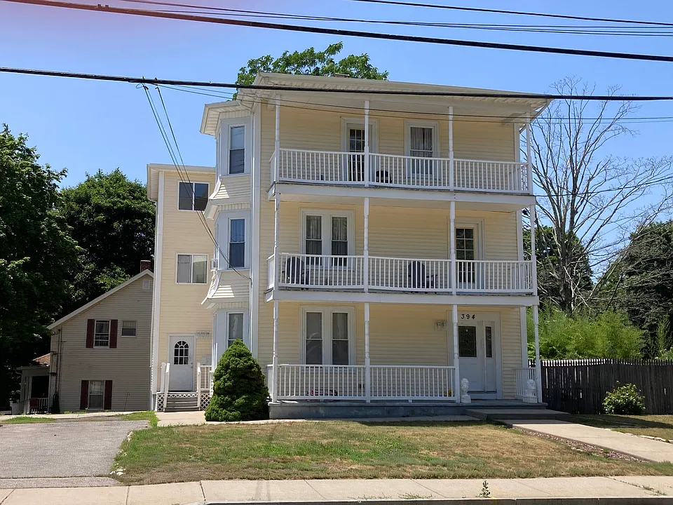 394 Great Rd #3