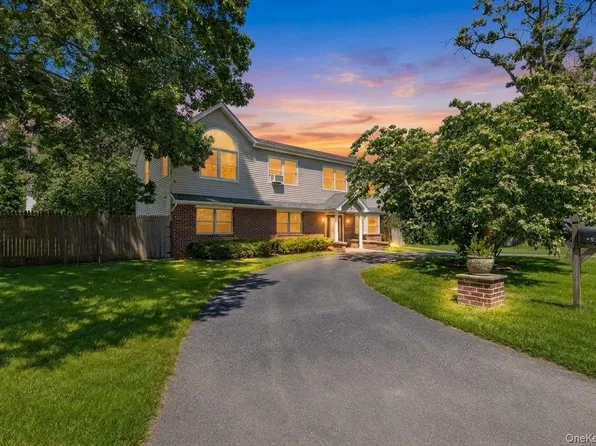 43 harrison drive, Shirley, NY 11967