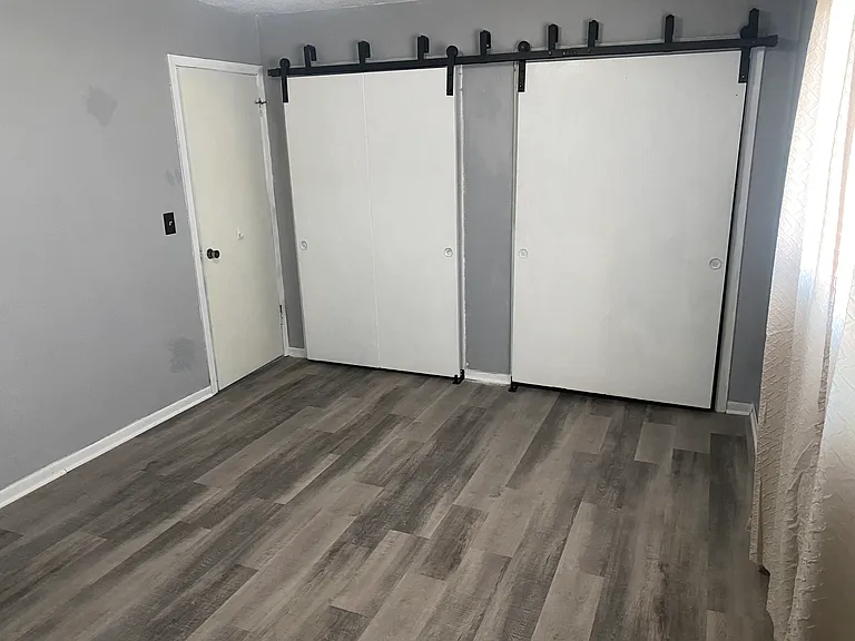 309 E Deer Creek Dr — Photo 2