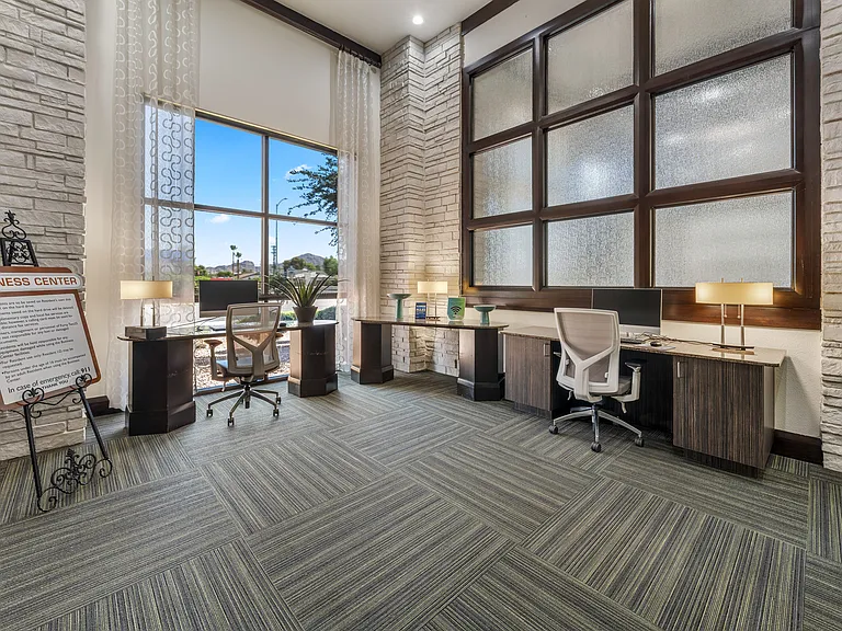 Residences at FortyTwo25 Apartments — Photo 15