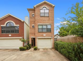 8686 Meadowcroft Dr, Houston, TX 77063
