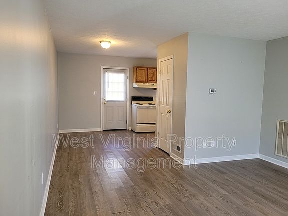 5th image of 581 Prosperity Rd APT 212