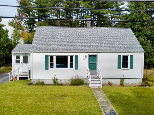 105 Passaconaway Dr, Dracut, MA 01826