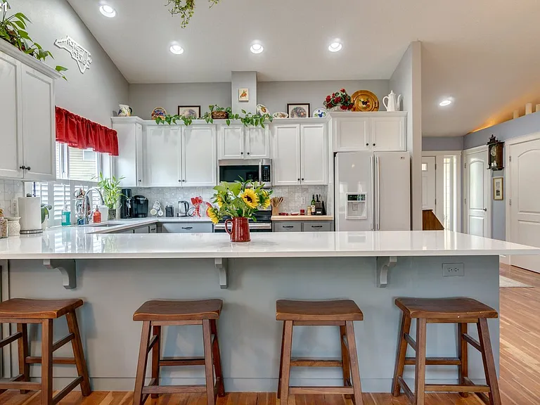 10412 NW 3rd Pl — Photo 11