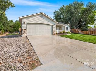 1037 W Fools Gold St, Kuna, ID 83634