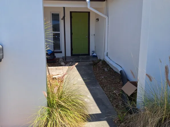 77 Overbrook Blvd APT 2, Largo, FL 33770