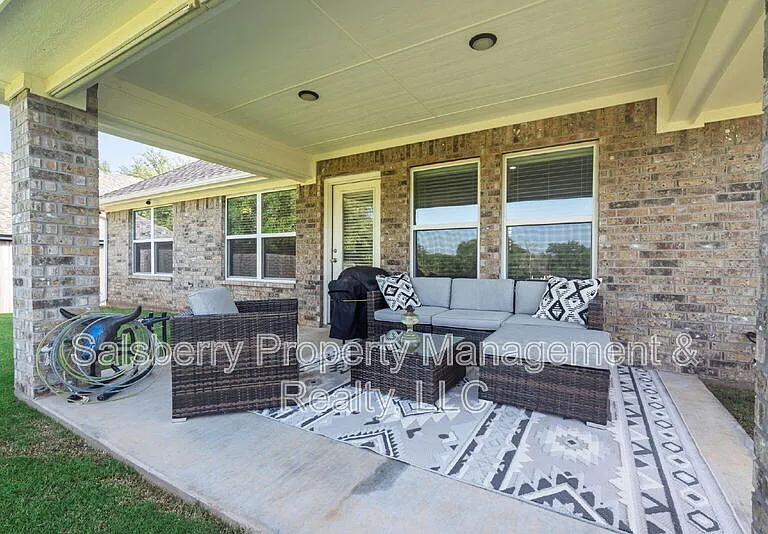 3310 Windcrest Dr — Photo 26