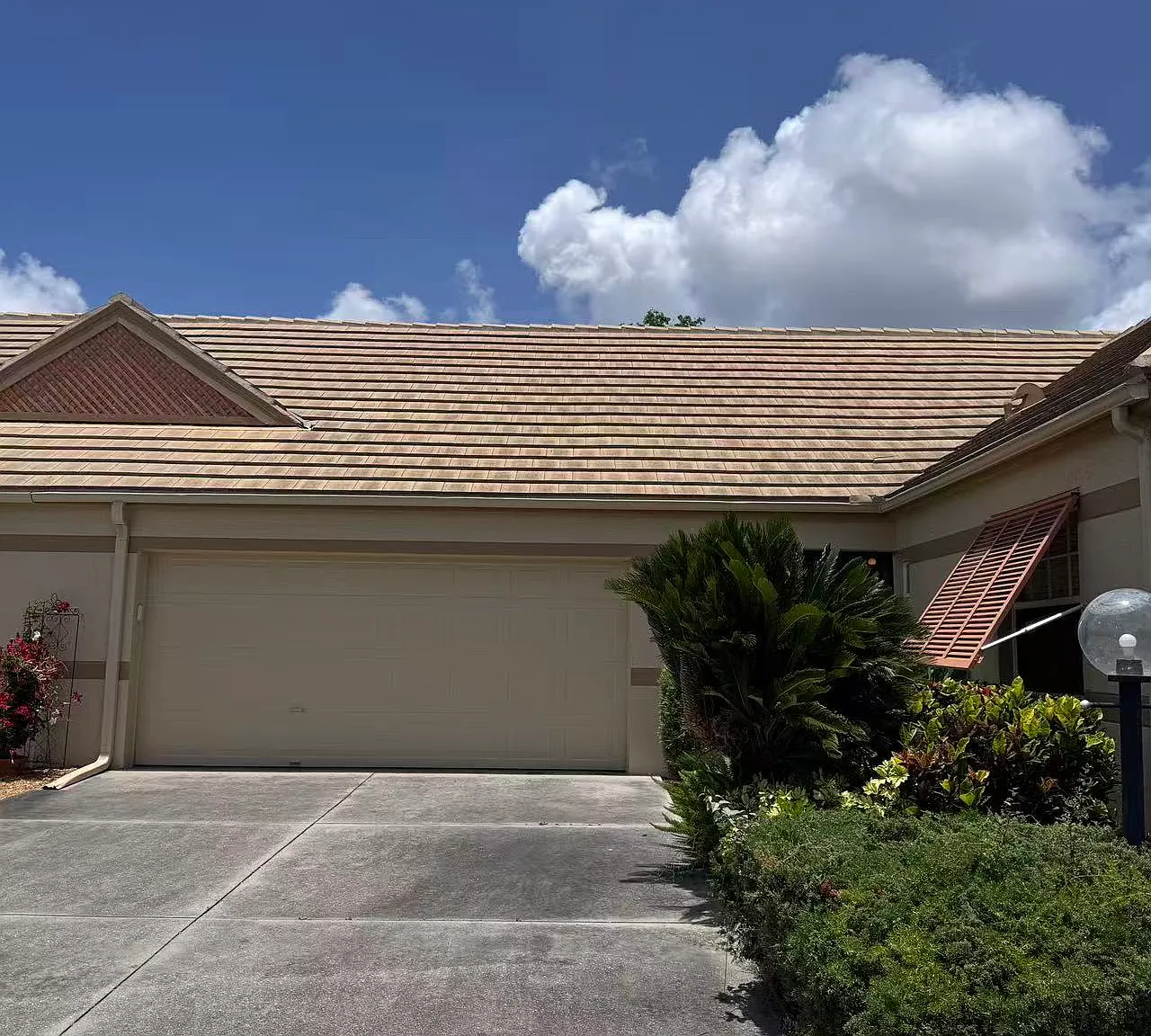 3 bed, 1332 sqft, $2,380 — Photo 2