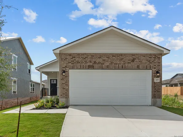 749 Whitman Street, New Braunfels, TX 78130
