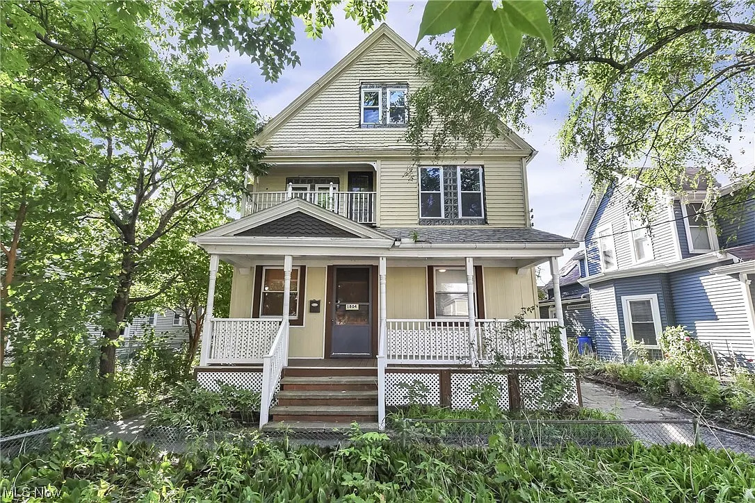 1804 W 45th St photo 1