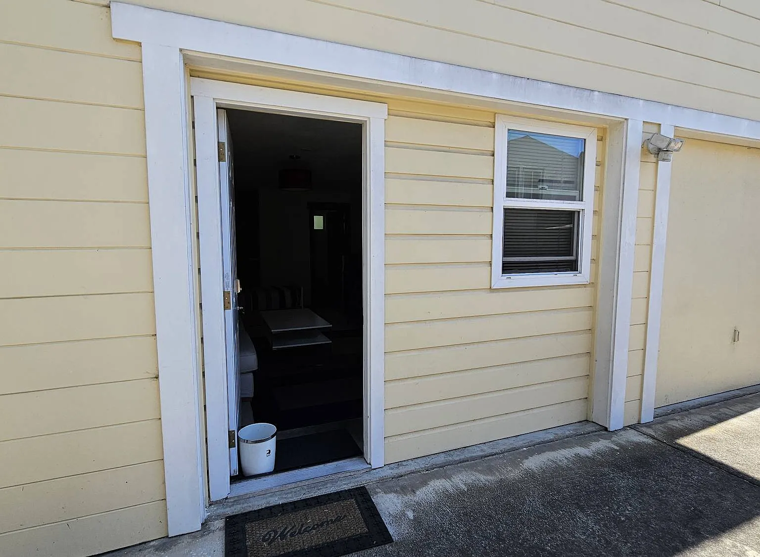 2140B Stuart St — Photo 1