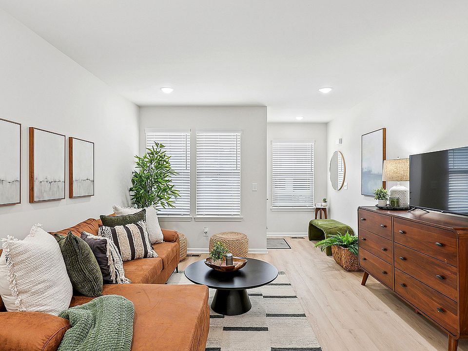 Spacious Open Concept Living Areas