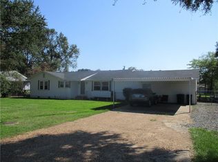 1299 Tate Cove Rd, Ville Platte, LA 70586