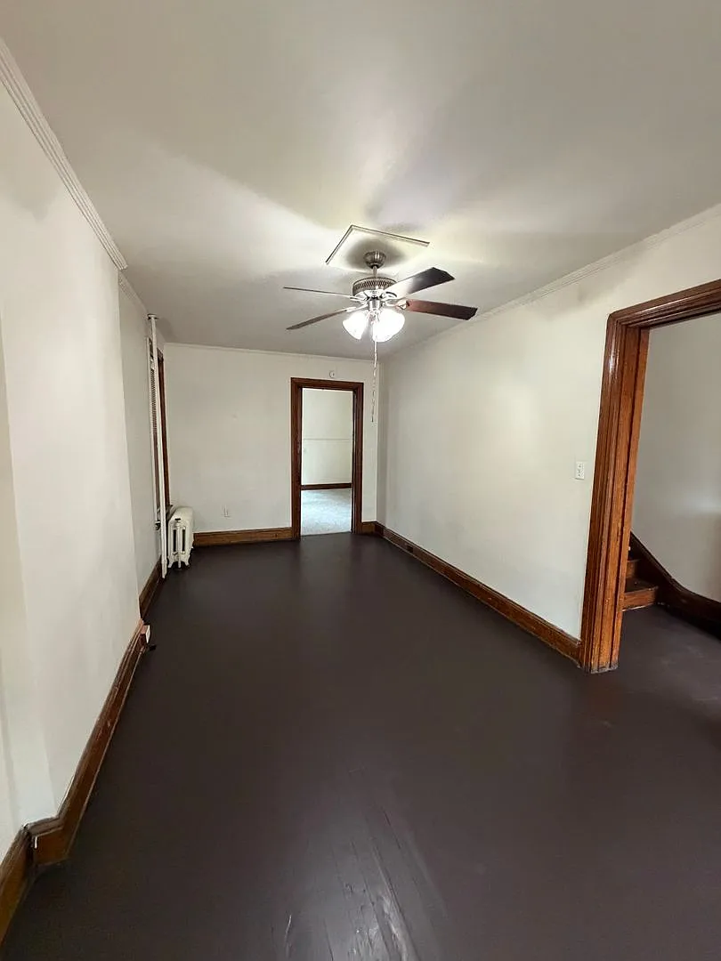 741 W Princess St — Photo 2