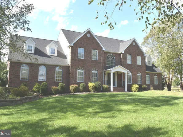 24 Horseshoe Ln, Mullica Hill, NJ 08062