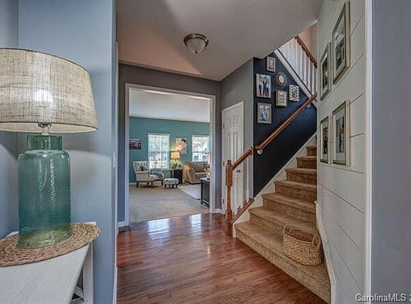 5th image of 2553 Scarlet Oak Dr
