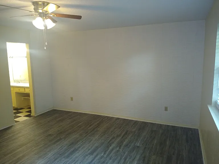 4127 Altamesa Blvd — Photo 19