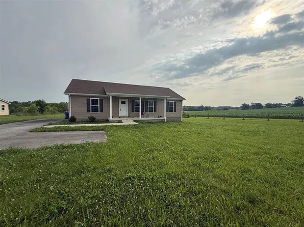 900 Howser Rd, Smiths Grove, KY 42171