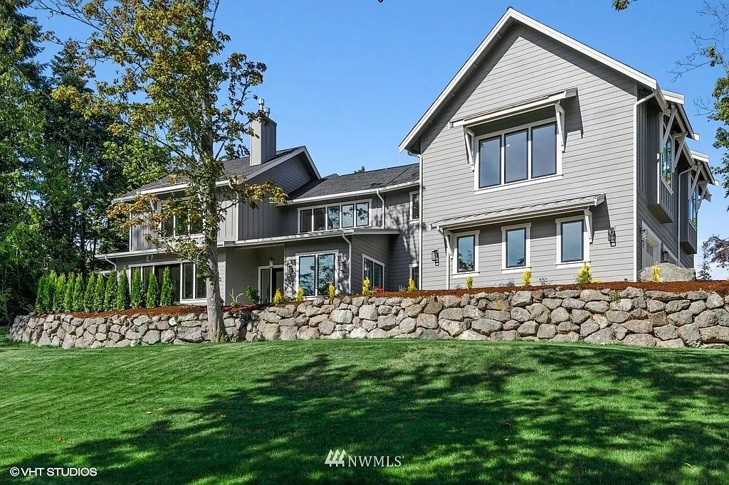 3964 Southern Cross photo 1