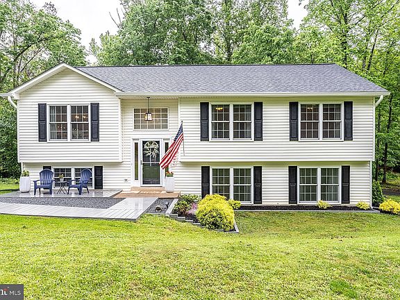 4th image of 7663 Greenwood Way