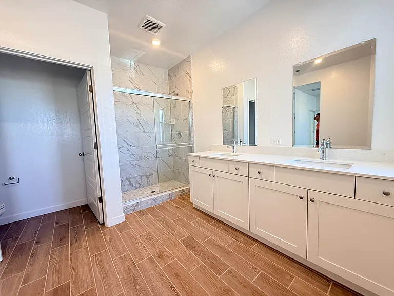 2287 N Preuss Ave — Photo 14