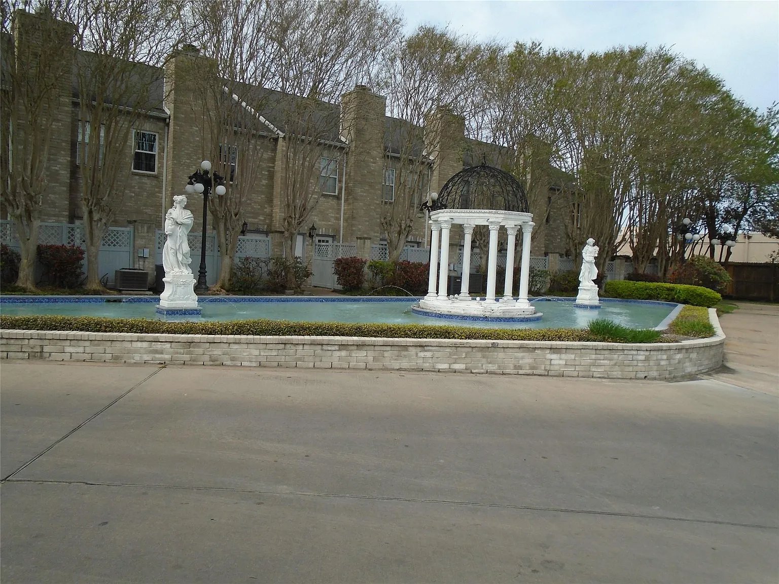 2 bed, 2.5 bath, 1640 sqft, $1,650 — Photo 4