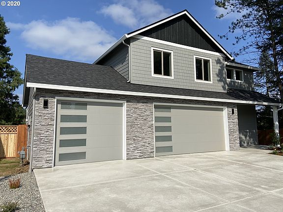 2nd image of 5306 NE 48th Ave