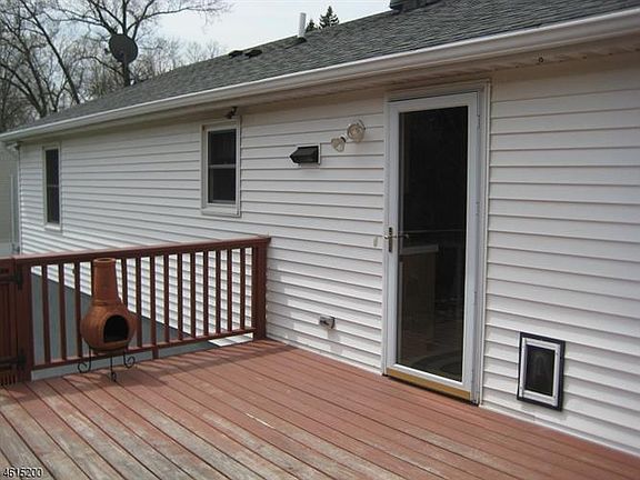 5th image of 7 Stonewall Dr