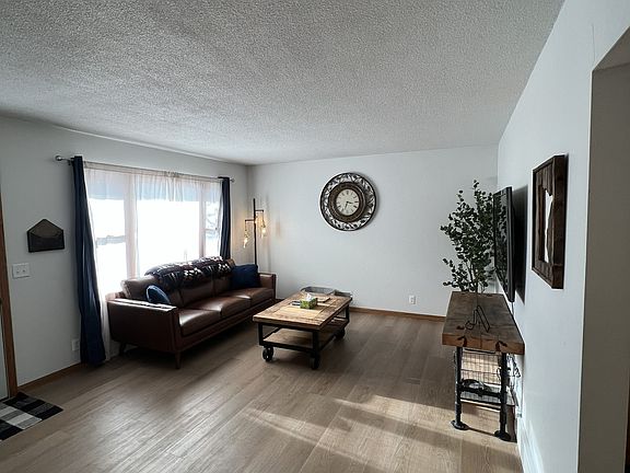 Main level living room