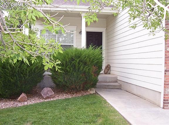 3rd image of 7810 Silver Maple Ln