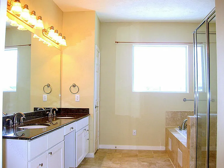 5734 Kansas St — Photo 23