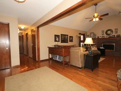 1408 SW Longview Rd, Lees Summit, MO, 64081