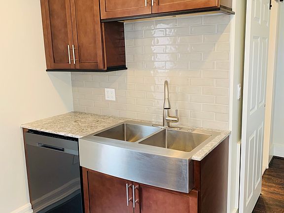 3rd image of 19 Werner Park Unit 3