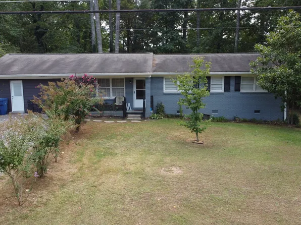 125 Rosewood Dr, Dallas, GA 30132