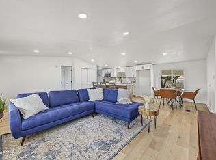 2843 E PIUTE Avenue, Phoenix, AZ 85050