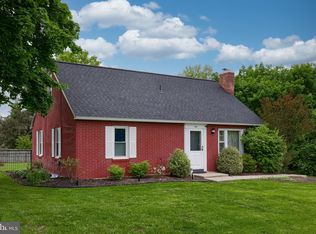 590 Orchard Rd, Manheim, PA 17545