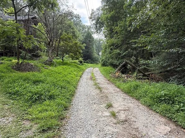 609 Bee Tree Rd, Parkton, MD 21120