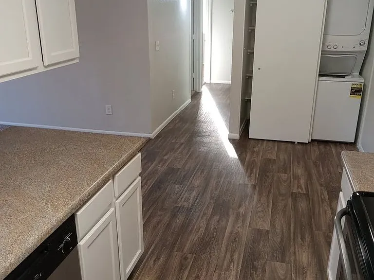 Ponderosa Ranch Apartments — Photo 30
